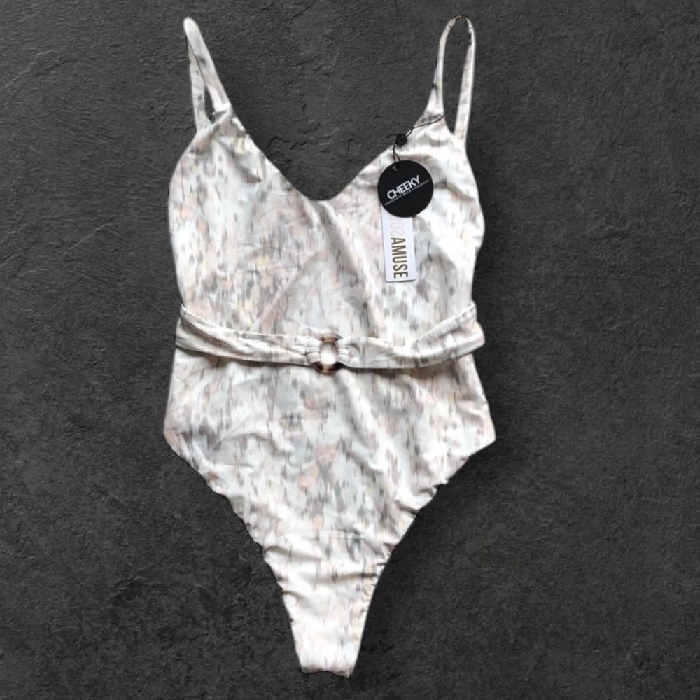 Amuse Society Patola One Piece Swimsuit NWT Medium Revolve